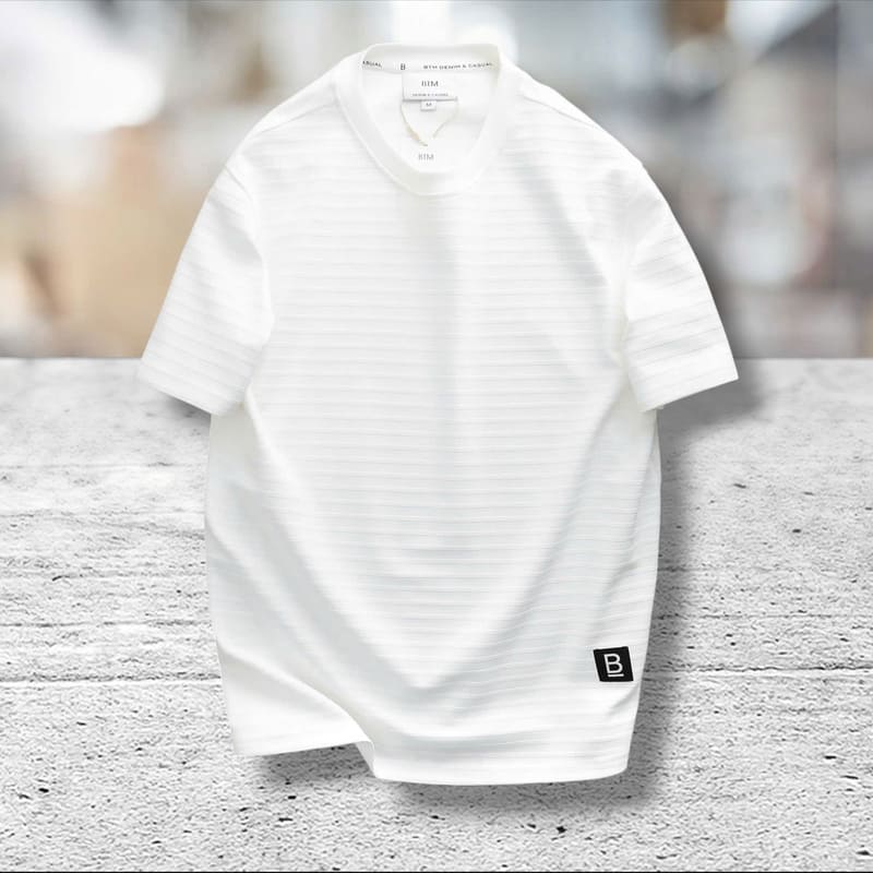 Áo thun cổ tròn BTM trắng gân ngang là lựa chọn lý tưởng cho nam giới yêu thích sự đơn giản