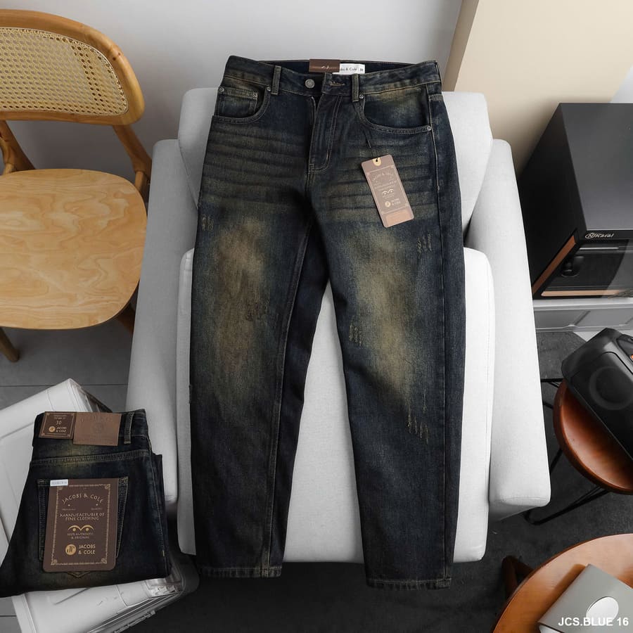 Quần jean ống suông vải dày không?