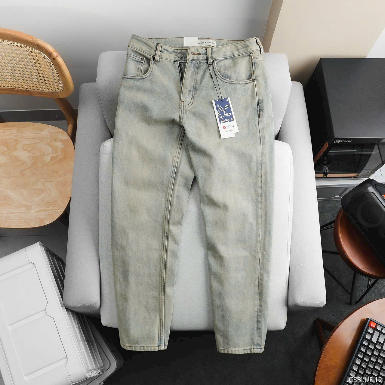 Quần jean ống suông phối giày gì hợp nhất?