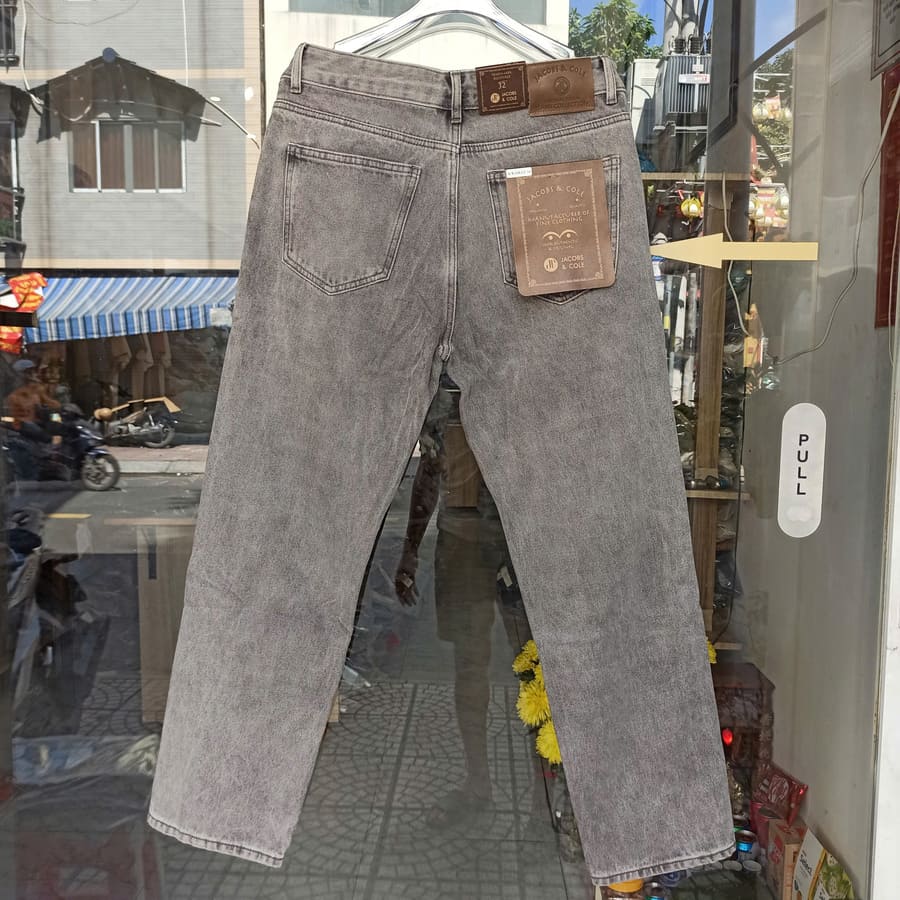 Quần jean nam ống suông xám Jacobs Cole  là lựa chọn hoàn hảo cho phái mạnh