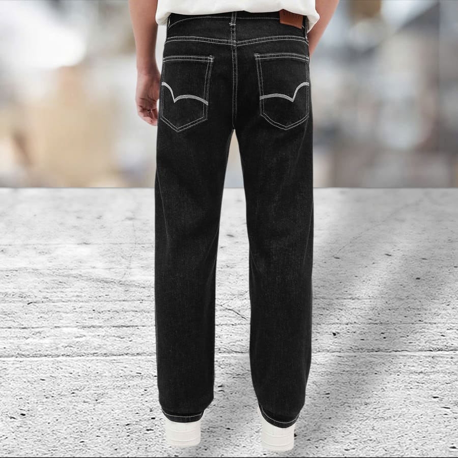 Quần jean Defoxx ống suông đen chỉ nổi 251230 được may từ chất liệu jean cotton có độ co giãn nhẹ